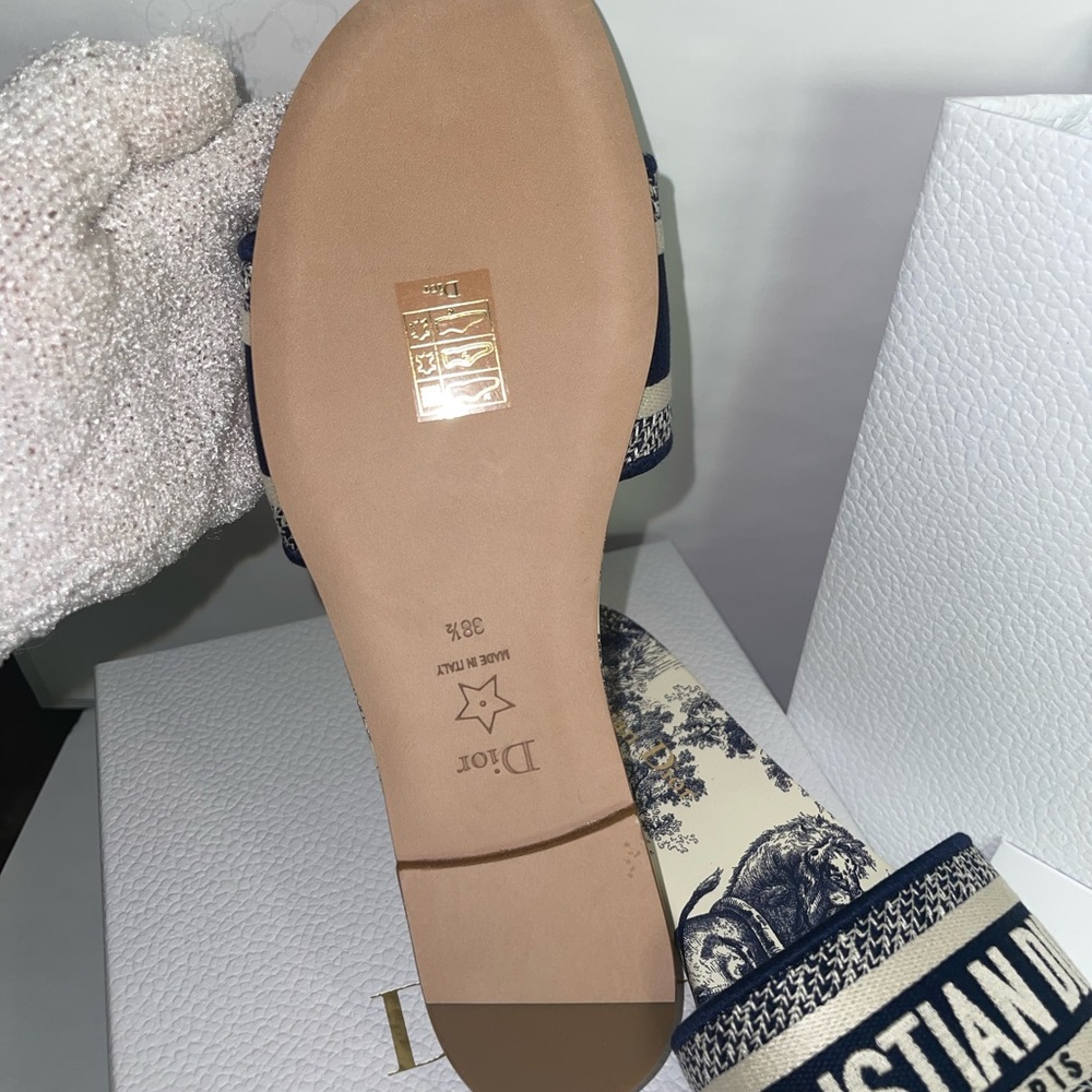 Dior Dway Slides - Picture 6 of 10